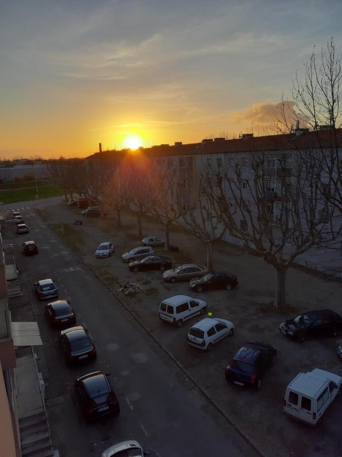 Aux Alyscamps Apartment Arles Bagian luar foto